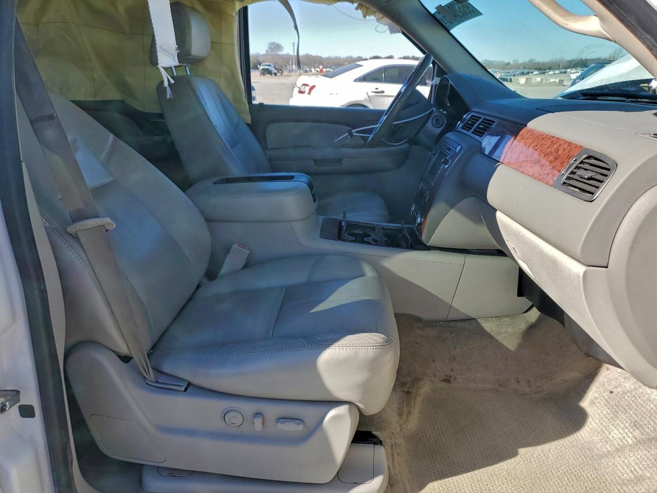 2007 CHEVROLET TAHOE C1500 photo 7