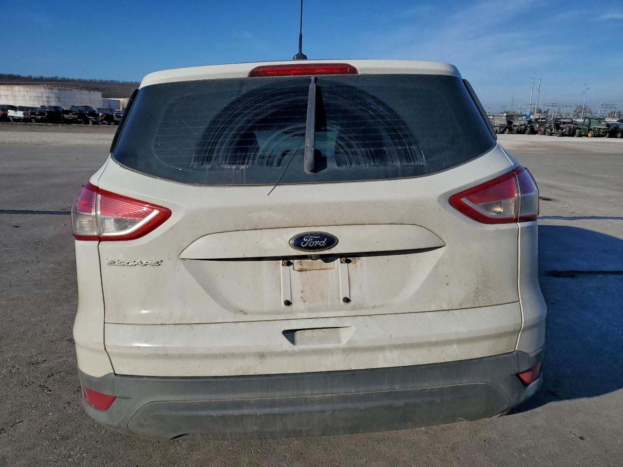 2014 FORD ESCAPE S photo 6