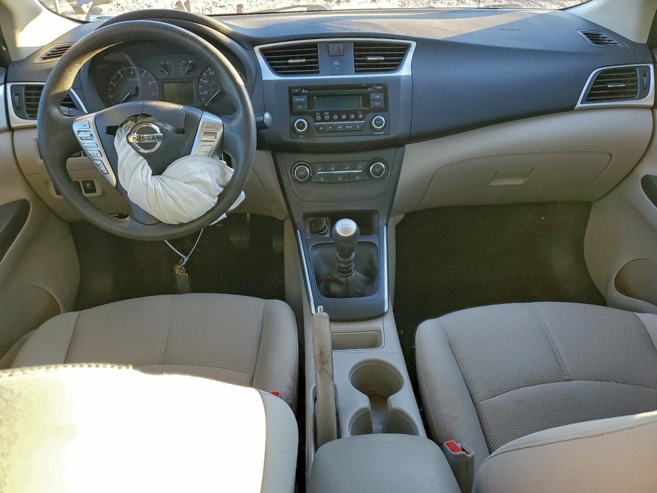 2016 NISSAN SENTRA S photo 8