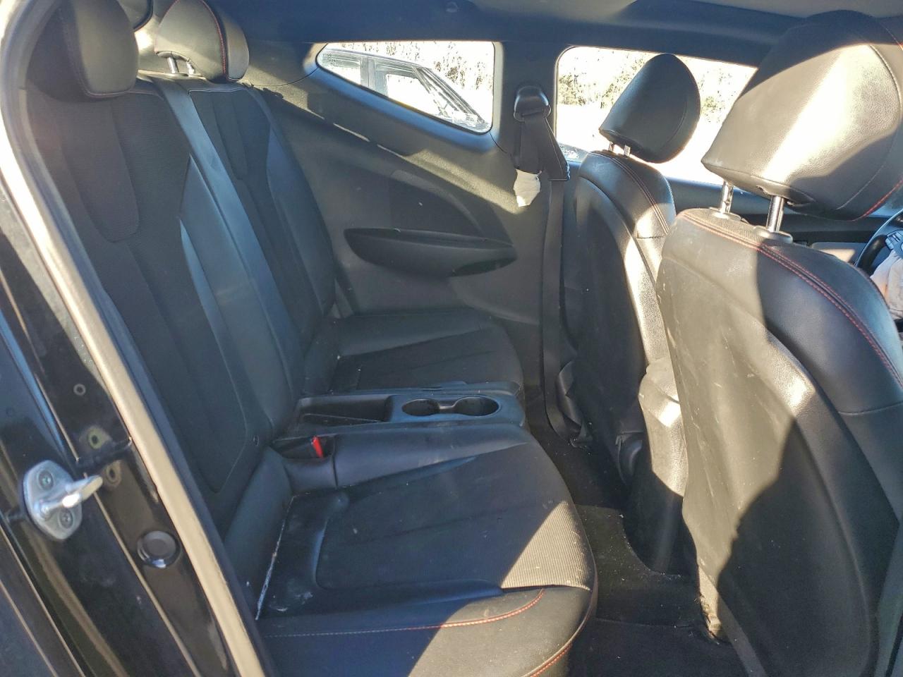 2019 HYUNDAI VELOSTER BASE photo 10