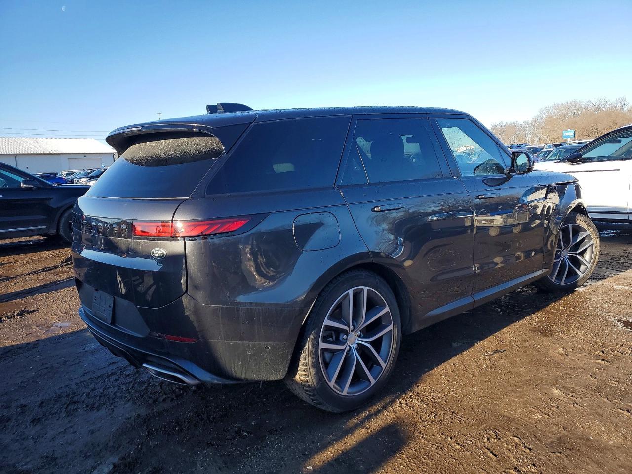 2023 LAND ROVER RANGE ROVER SPORT DYNAMIC SE photo 3
