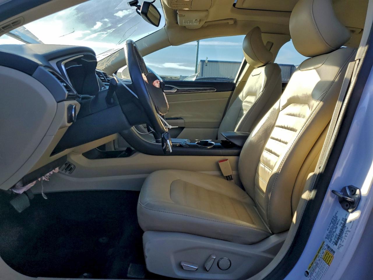 2016 FORD FUSION SE photo 7