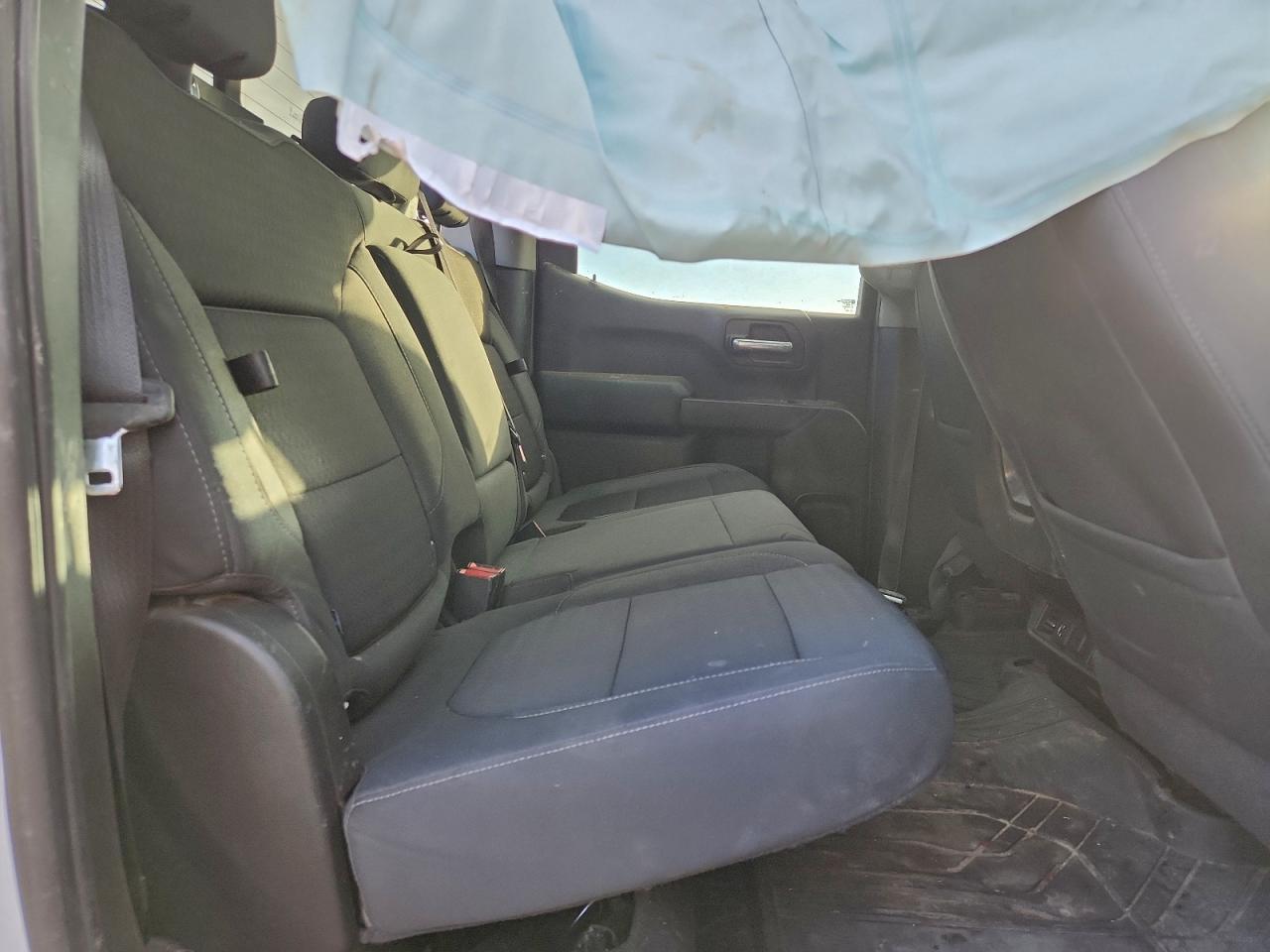 2019 CHEVROLET SILVERADO K1500 LT photo 10