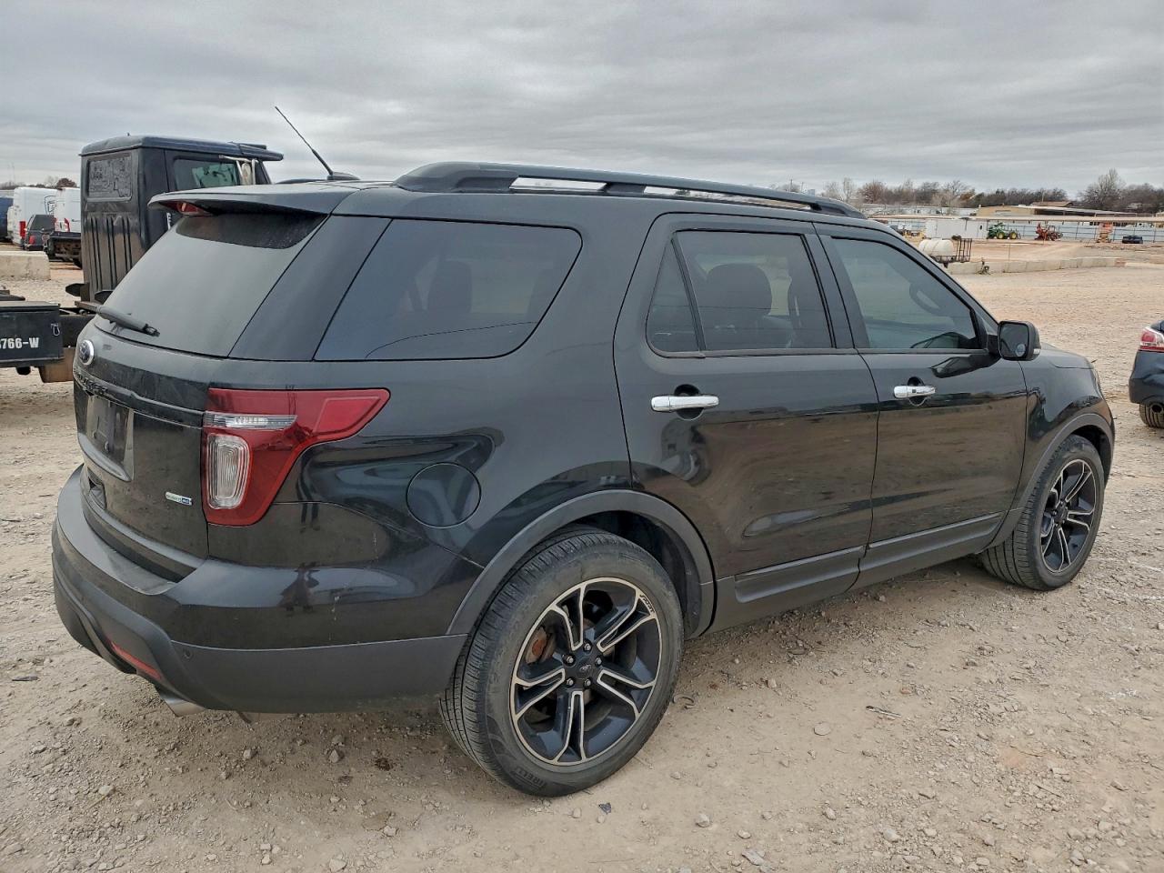 2014 FORD EXPLORER SPORT photo 3