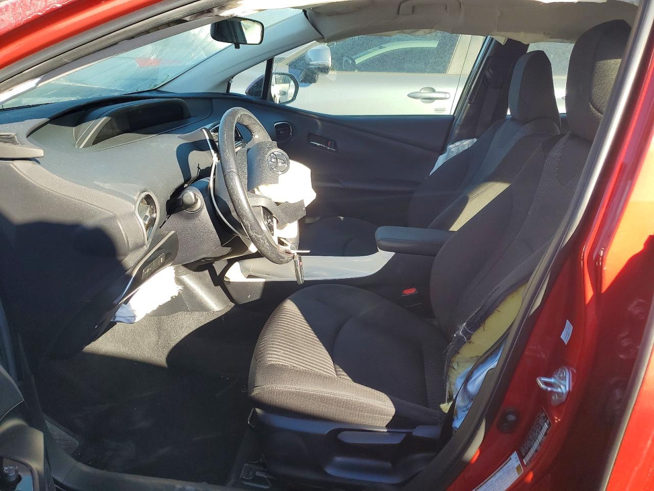 2016 TOYOTA PRIUS photo 7
