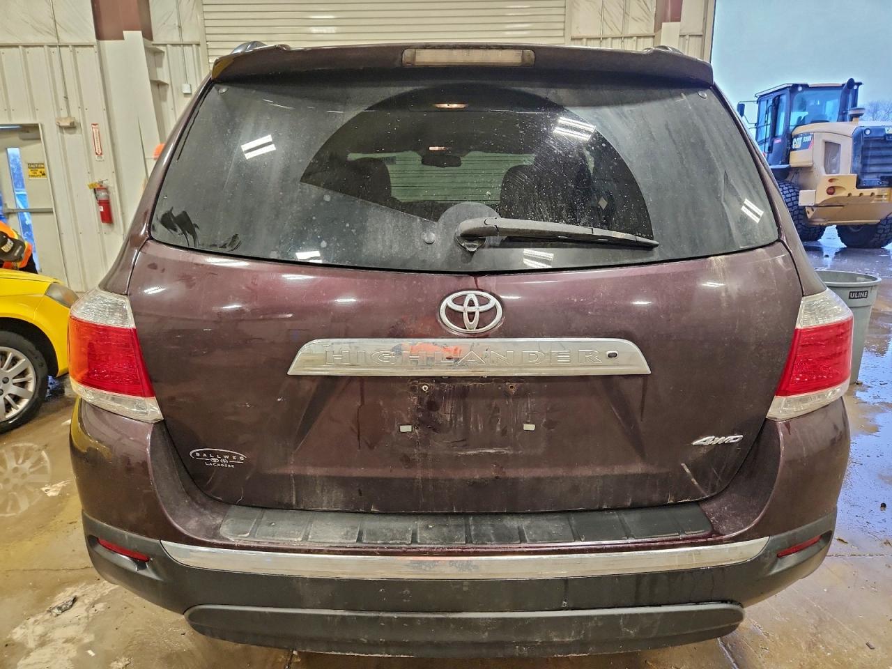 2013 TOYOTA HIGHLANDER LIMITED photo 6