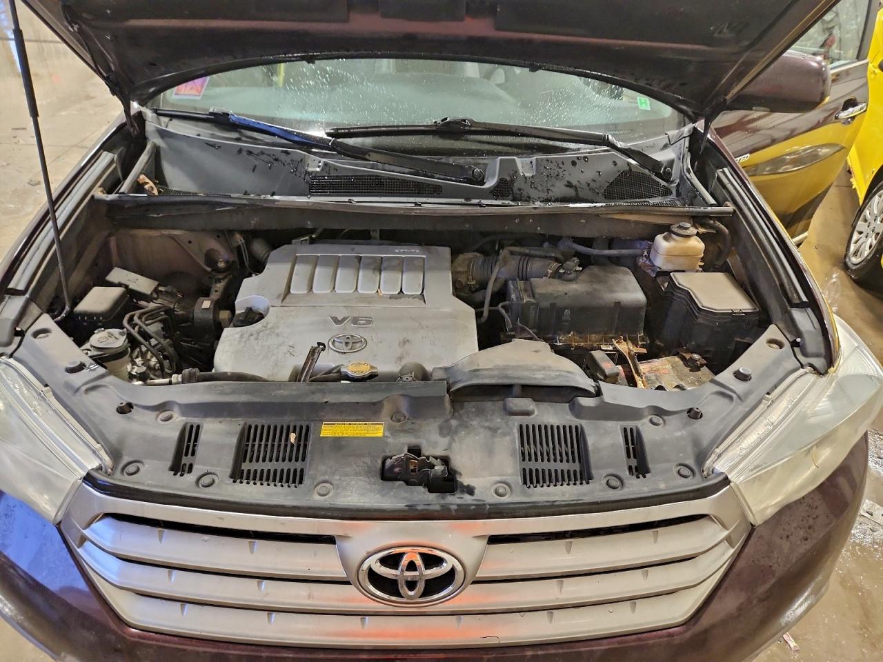 2013 TOYOTA HIGHLANDER LIMITED photo 11