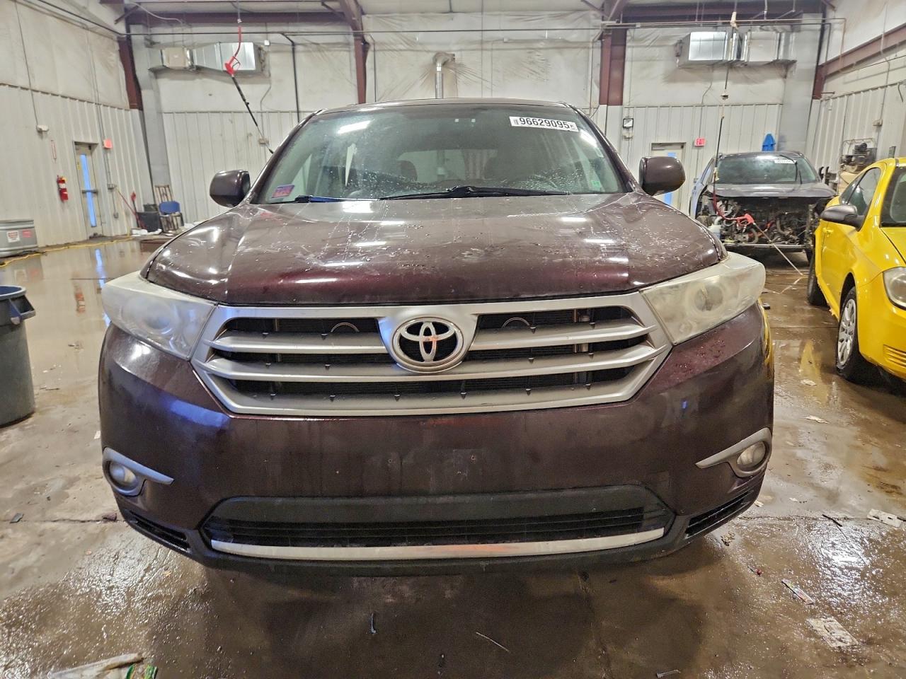 2013 TOYOTA HIGHLANDER LIMITED photo 5
