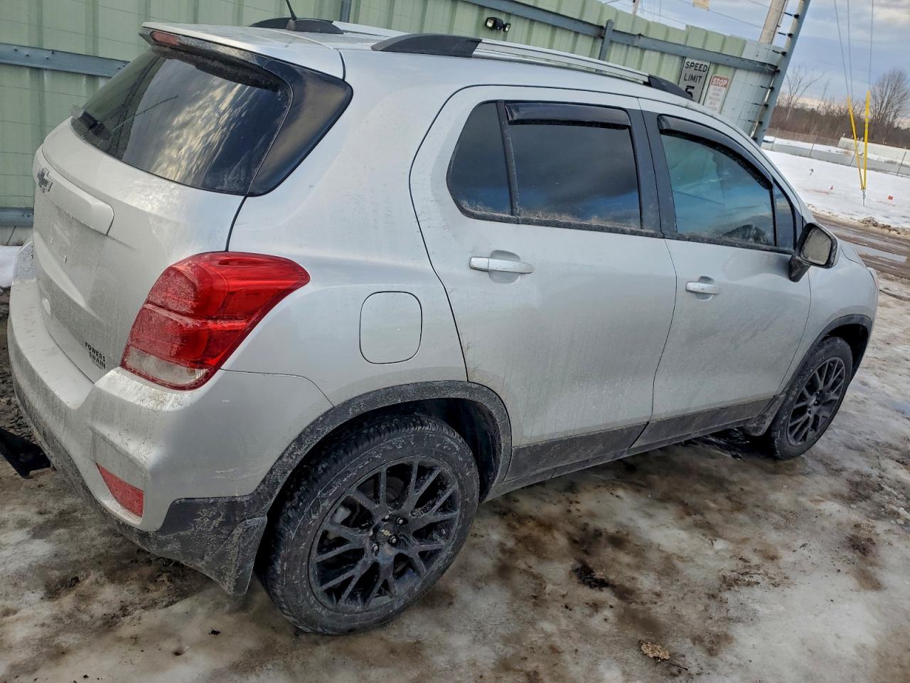 2022 CHEVROLET TRAX 1LT photo 3