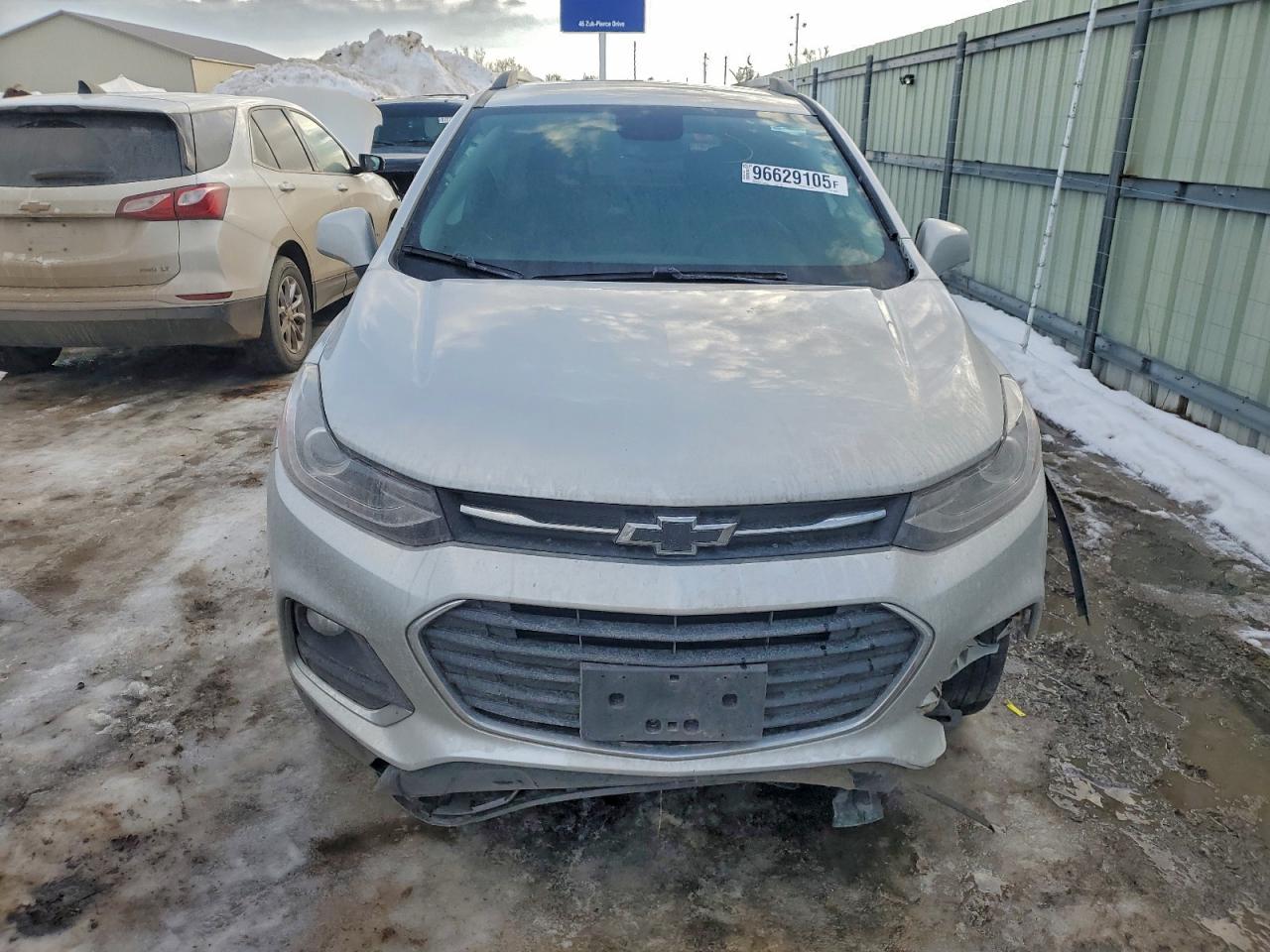 2022 CHEVROLET TRAX 1LT photo 5