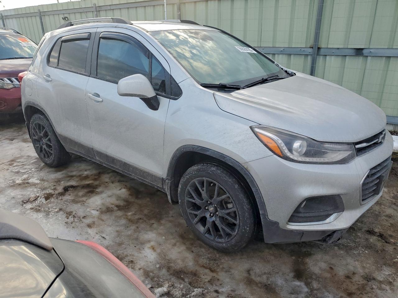 2022 CHEVROLET TRAX 1LT photo 4