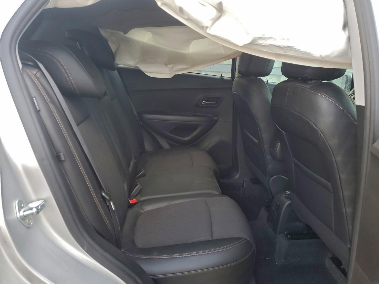 2022 CHEVROLET TRAX 1LT photo 11