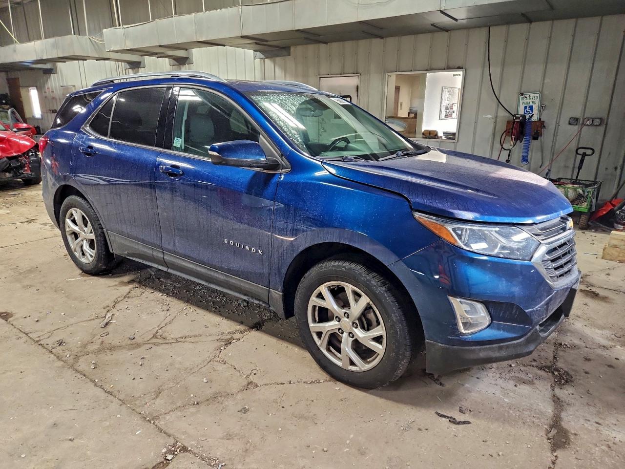 2019 CHEVROLET EQUINOX LT photo 4