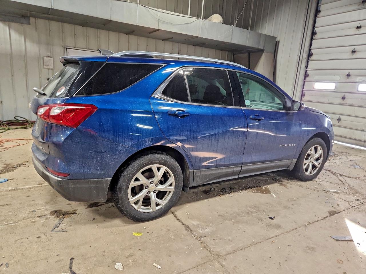 2019 CHEVROLET EQUINOX LT photo 3