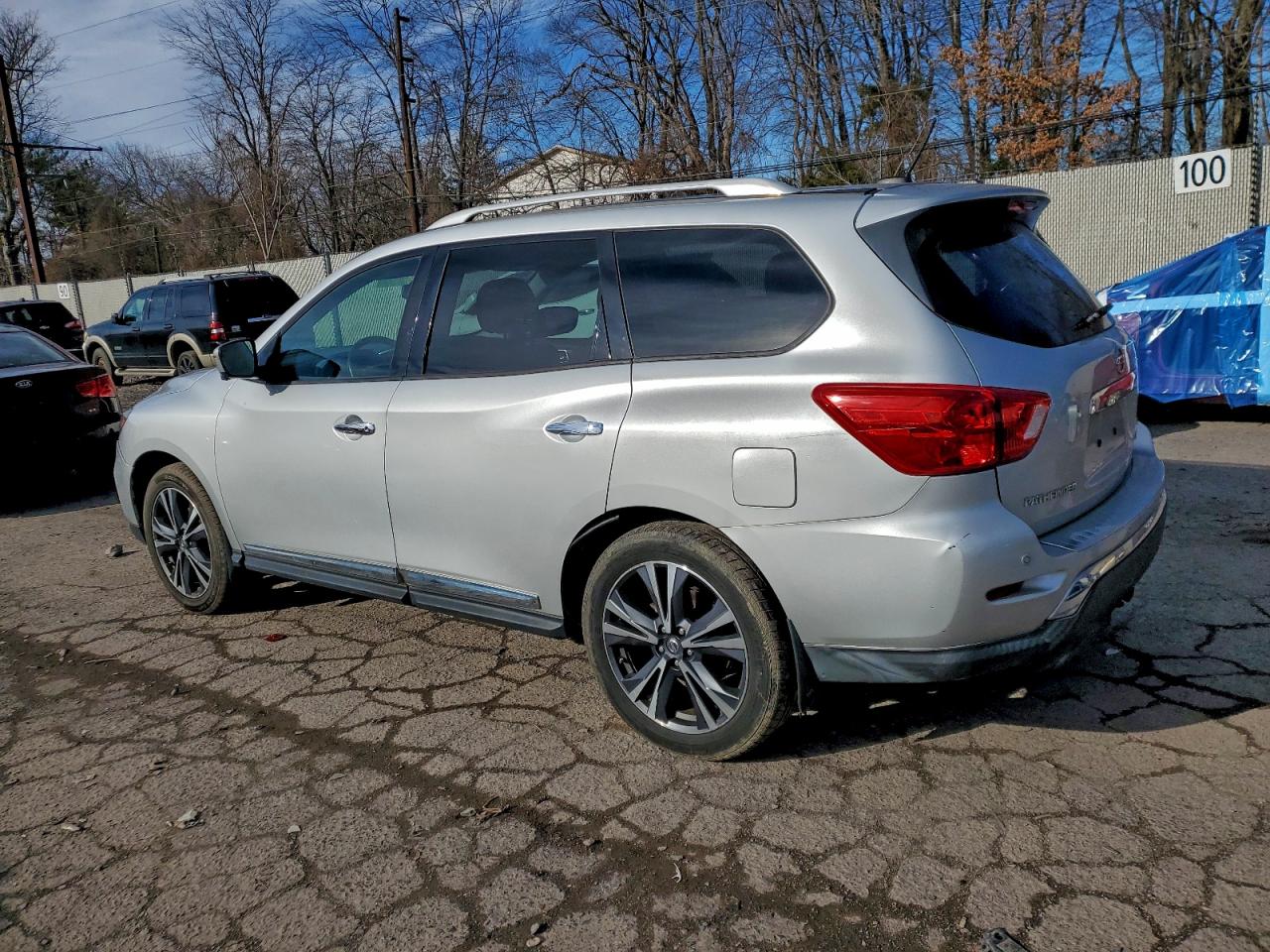 2017 NISSAN PATHFINDER S photo 2