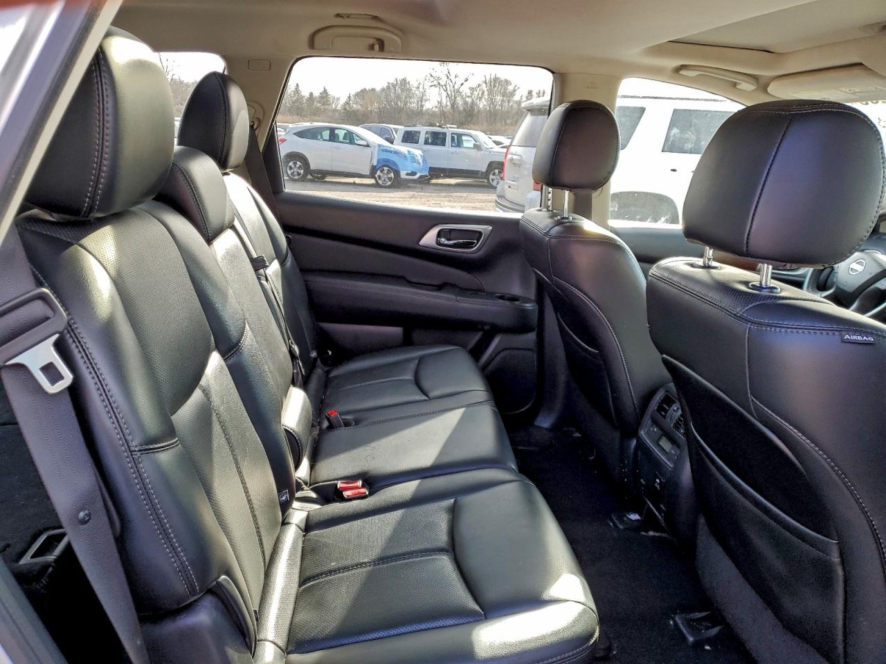 2017 NISSAN PATHFINDER S photo 11