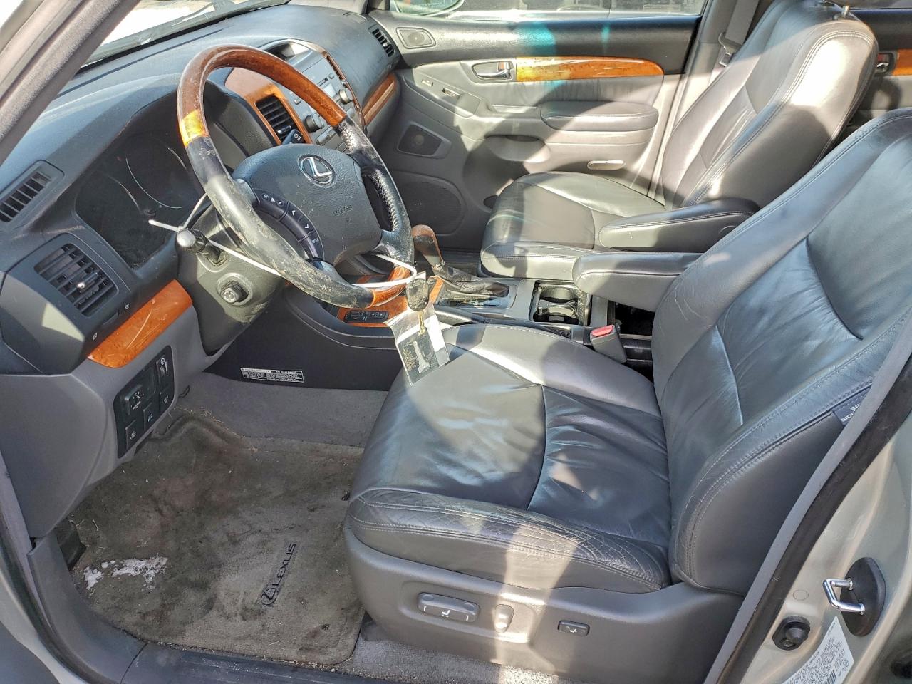 2004 LEXUS GX 470 photo 7