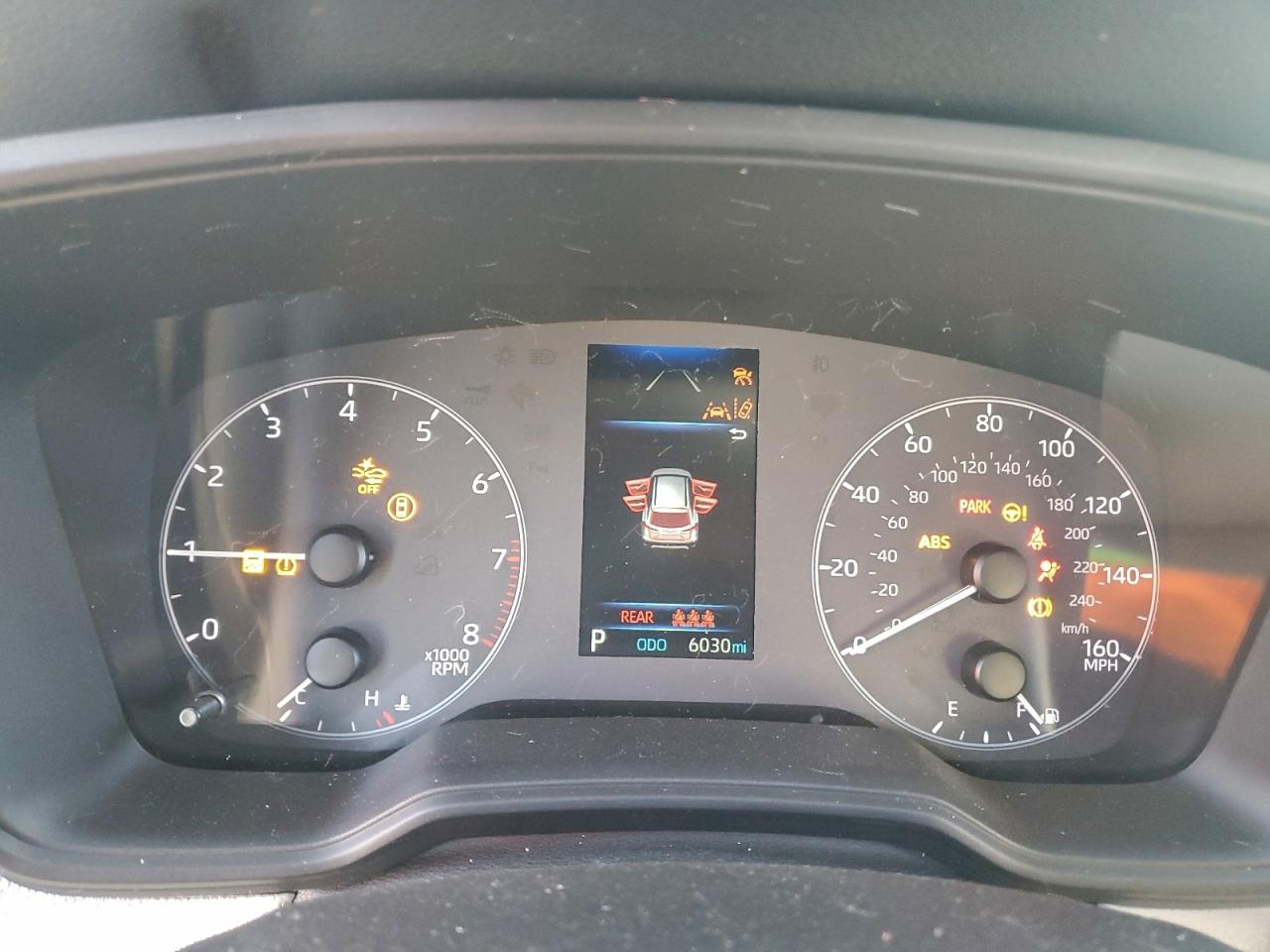2025 TOYOTA COROLLA CROSS L photo 9
