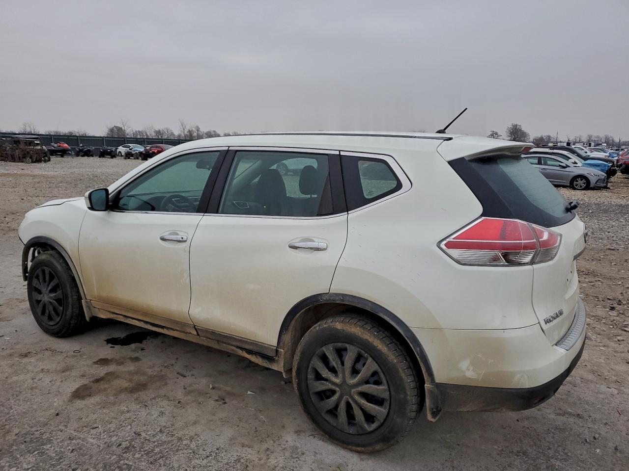 2014 NISSAN ROGUE S photo 2