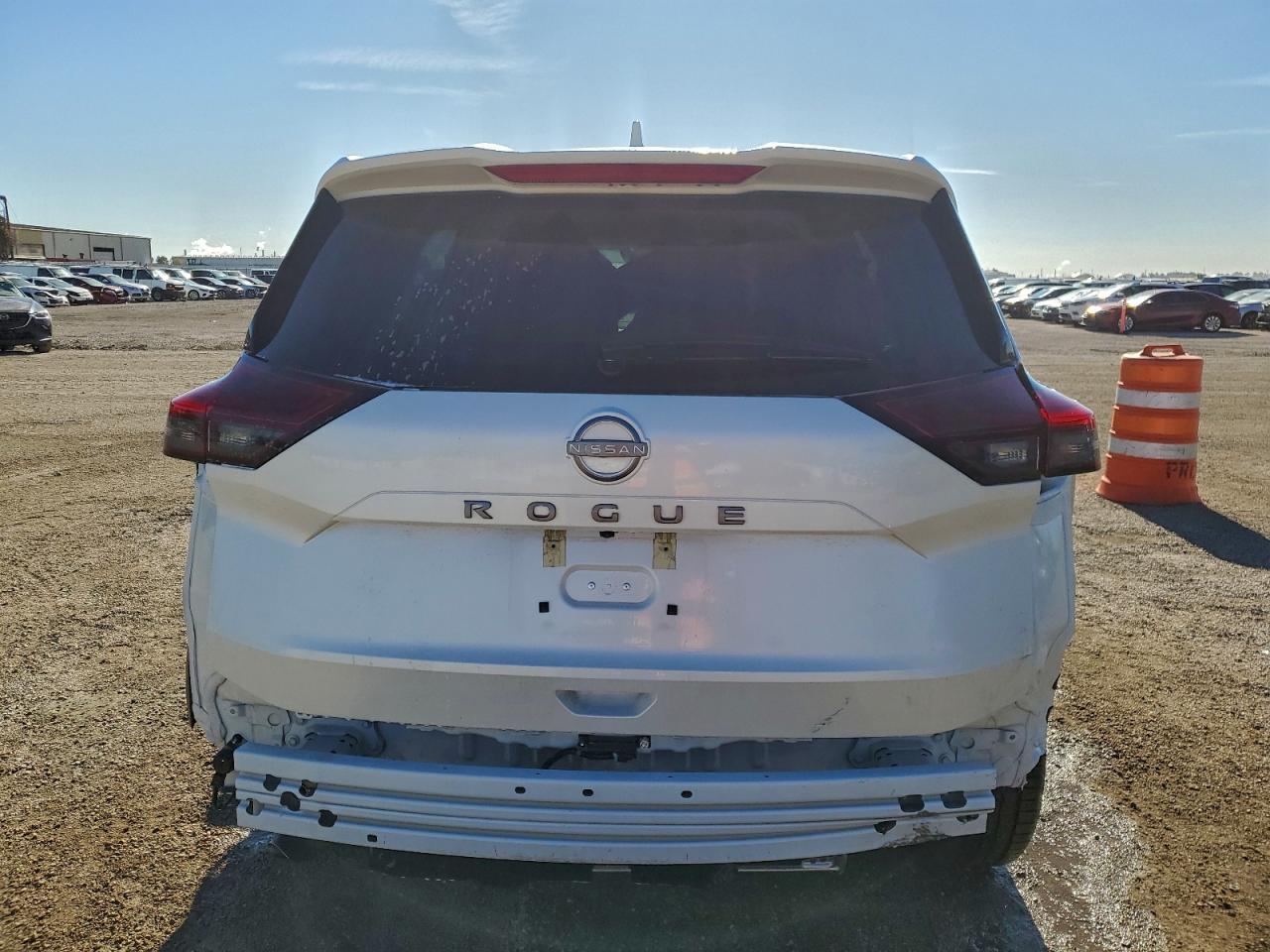 2025 NISSAN ROGUE SV photo 6