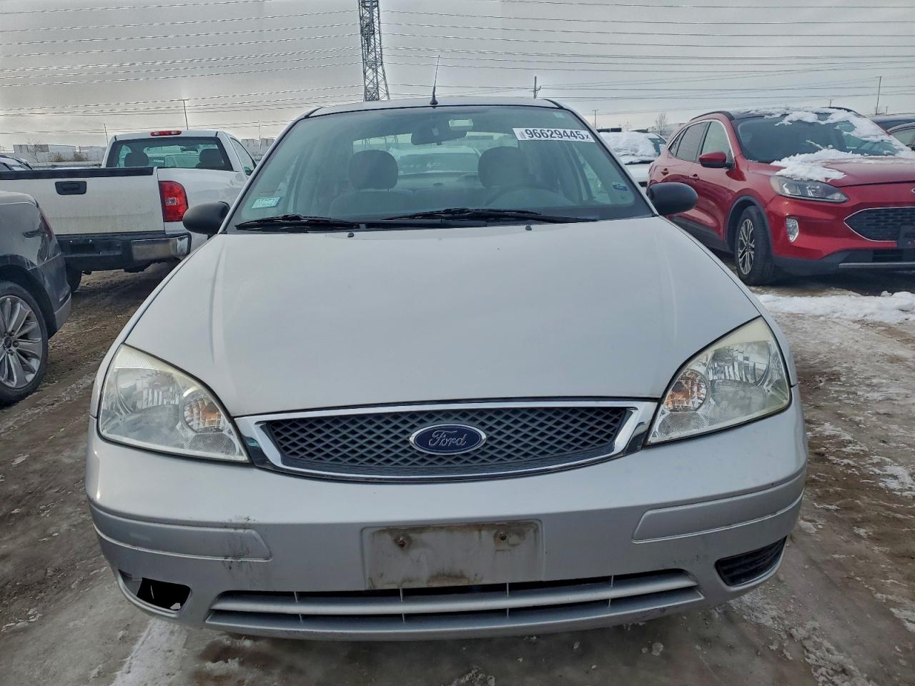 2005 FORD FOCUS ZX4 photo 5