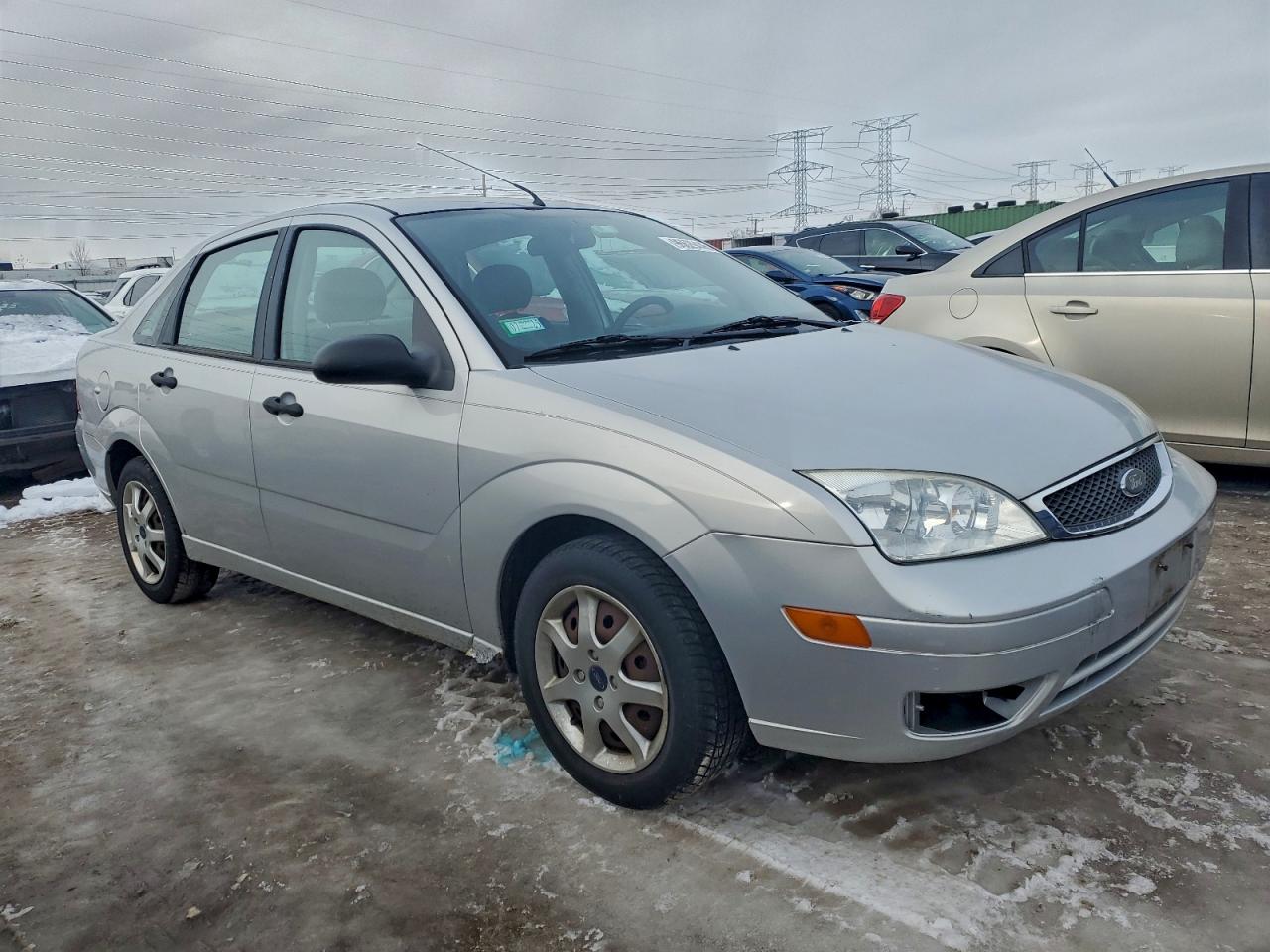 2005 FORD FOCUS ZX4 photo 4