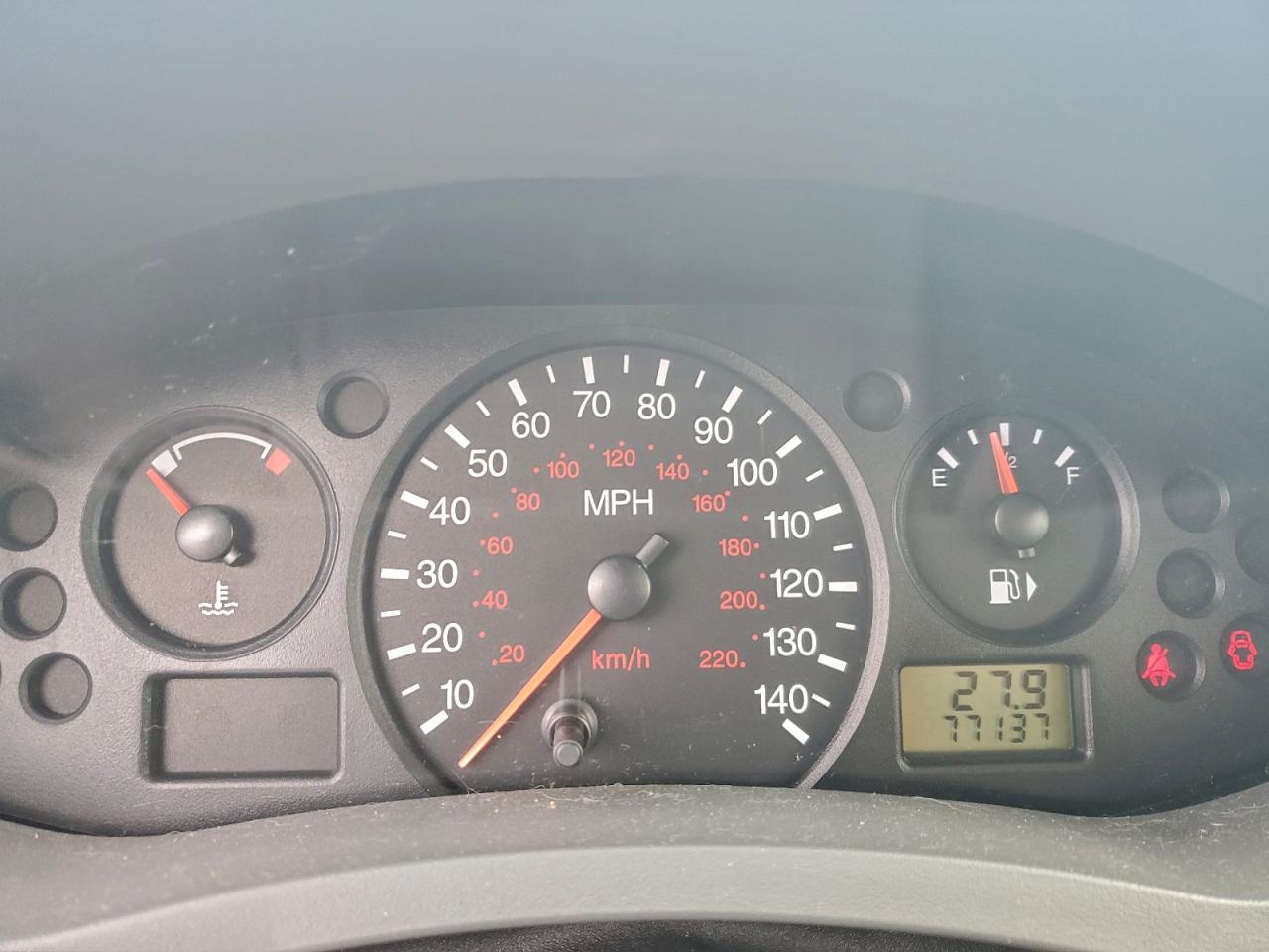 2005 FORD FOCUS ZX4 photo 9