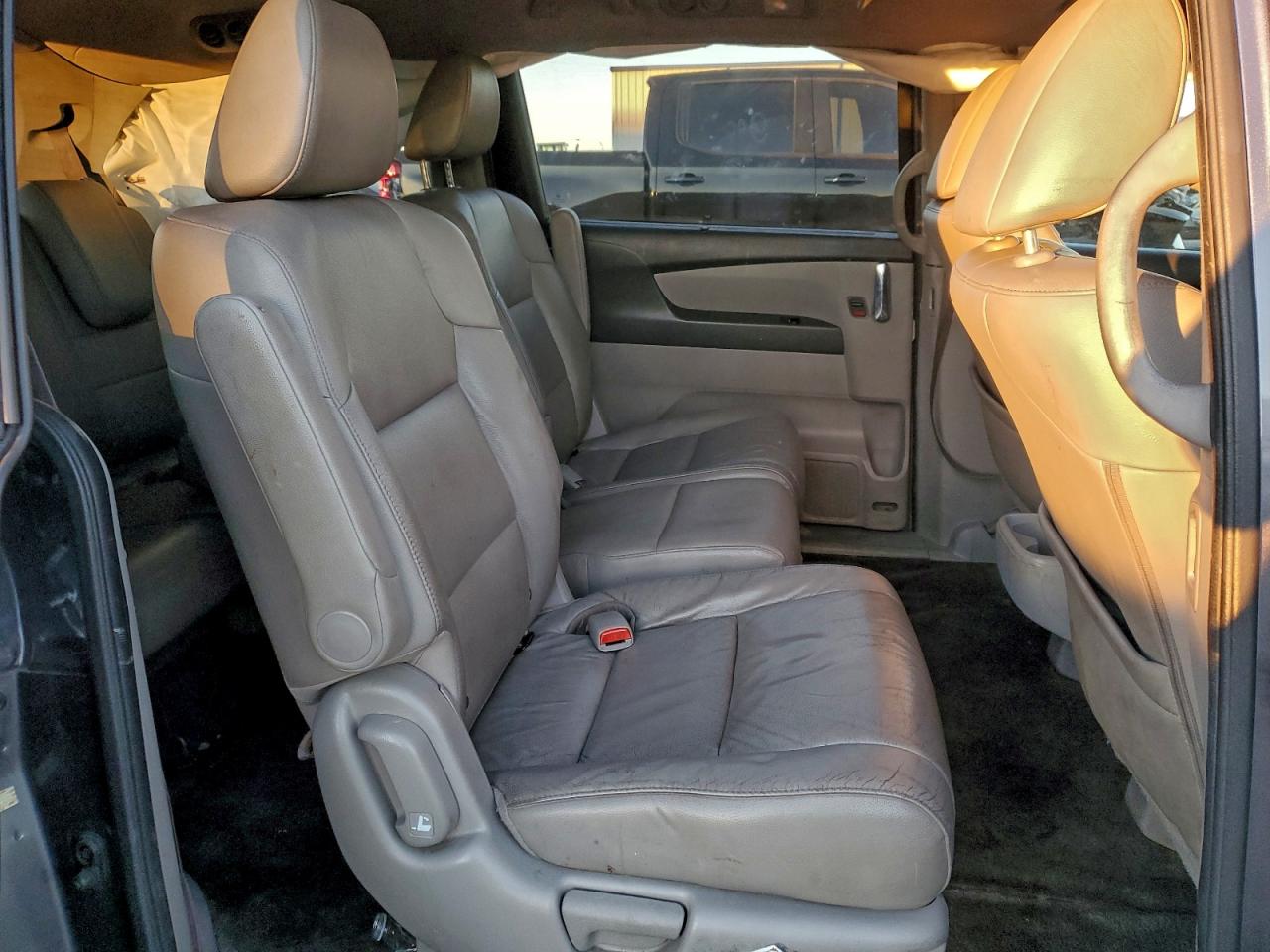 2016 HONDA ODYSSEY EXL photo 11