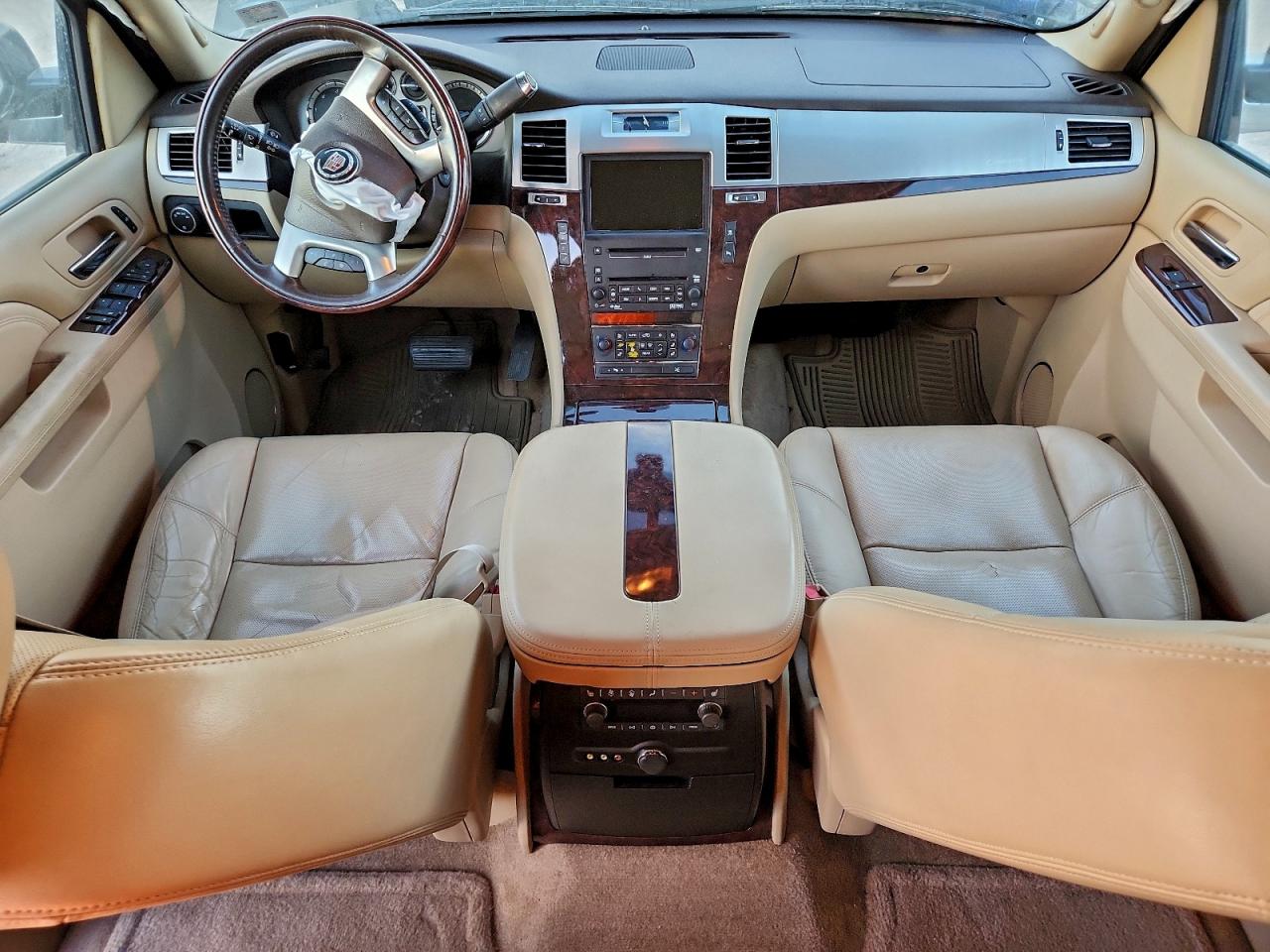 2010 CADILLAC ESCALADE PREMIUM photo 8