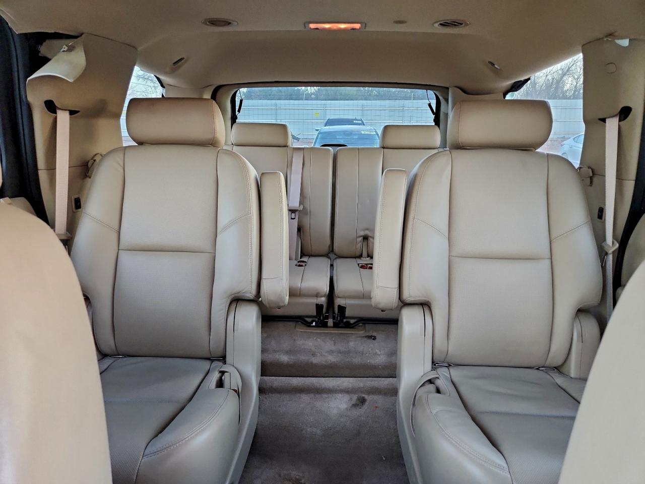 2010 CADILLAC ESCALADE PREMIUM photo 10