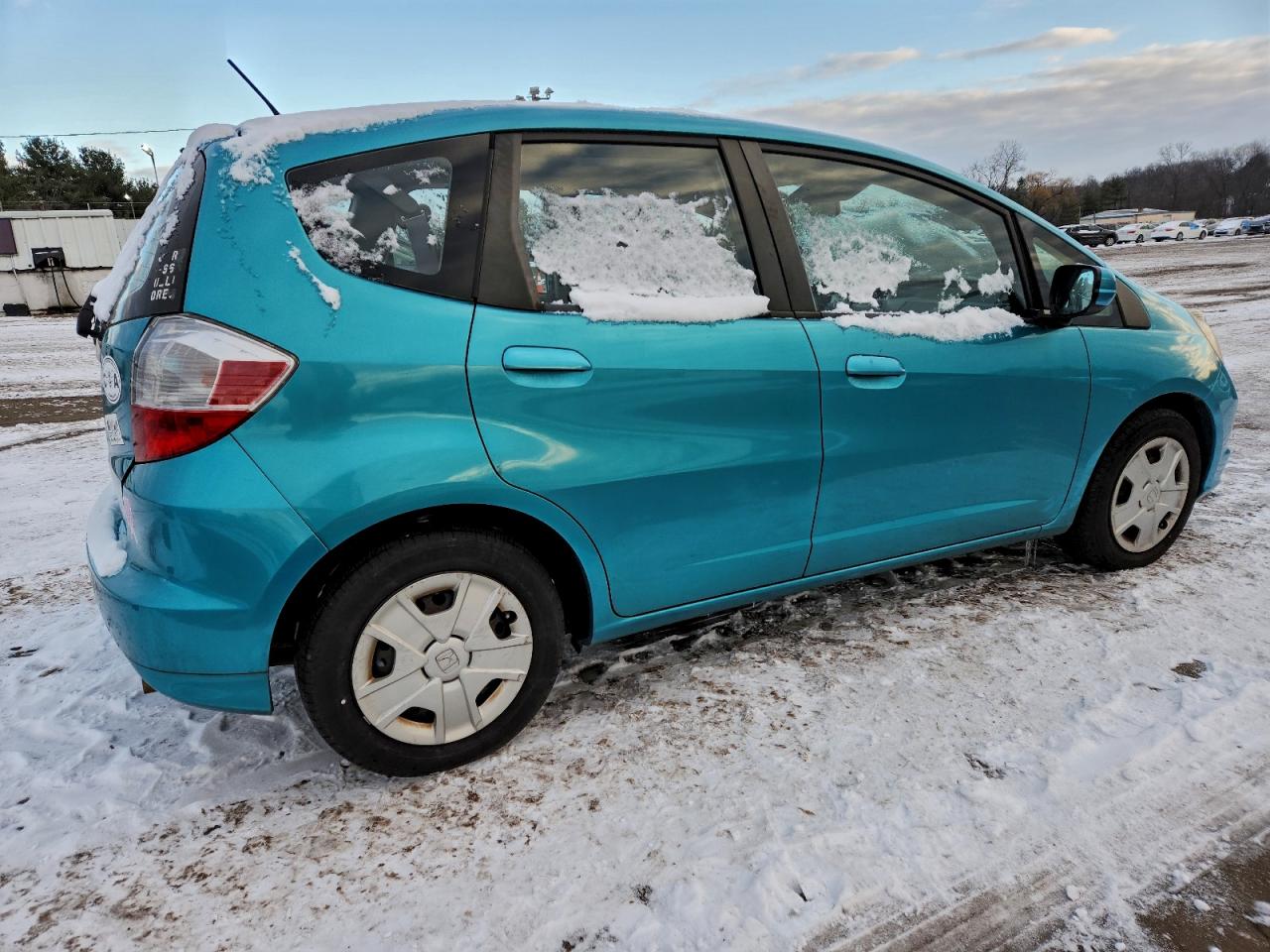 2013 HONDA FIT photo 3