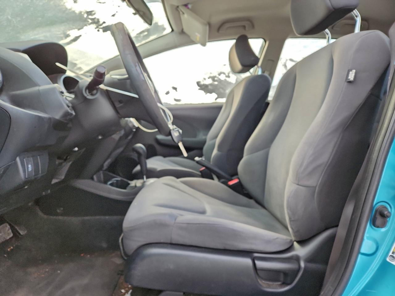 2013 HONDA FIT photo 7
