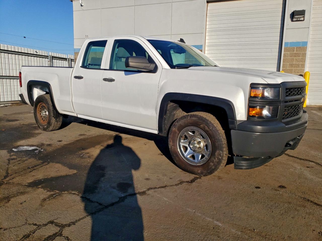 2015 CHEVROLET SILVERADO K1500 photo 4