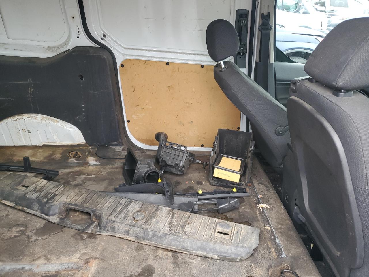 2015 FORD TRANSIT CONNECT XLT photo 11
