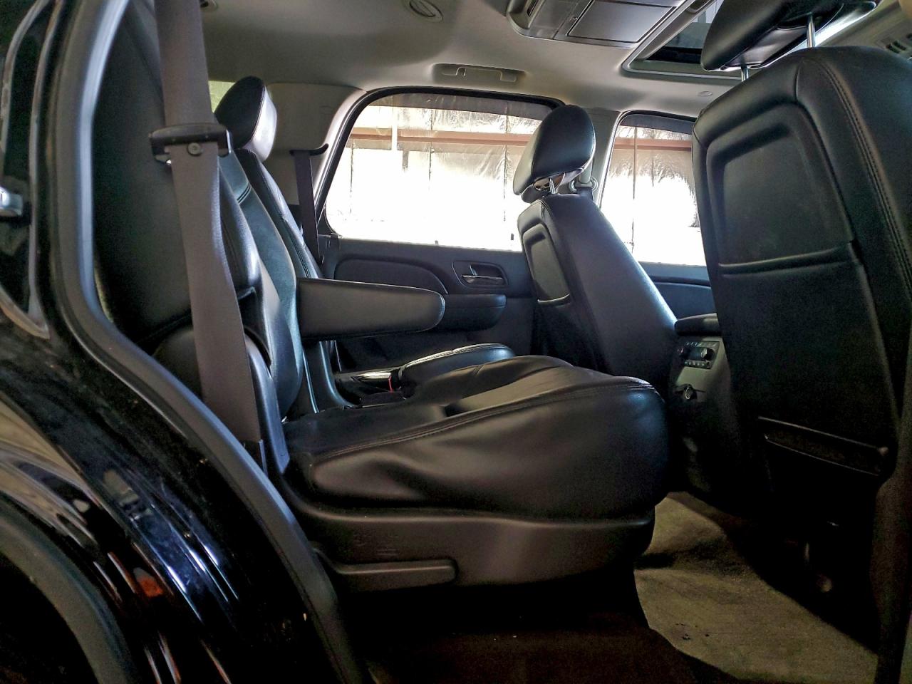 2013 CHEVROLET TAHOE K1500 LTZ photo 11