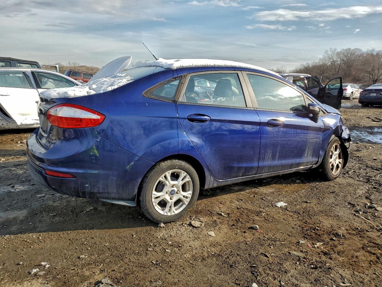 2016 FORD FIESTA SE photo 3