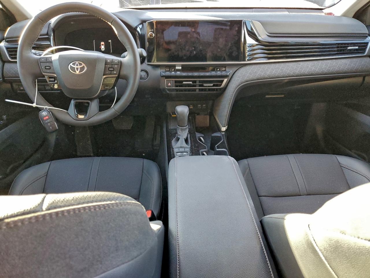 2025 TOYOTA CAMRY XSE photo 8
