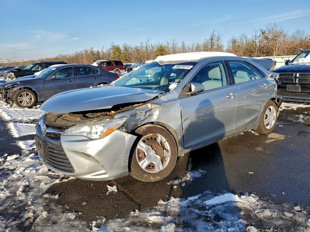 2016 TOYOTA CAMRY