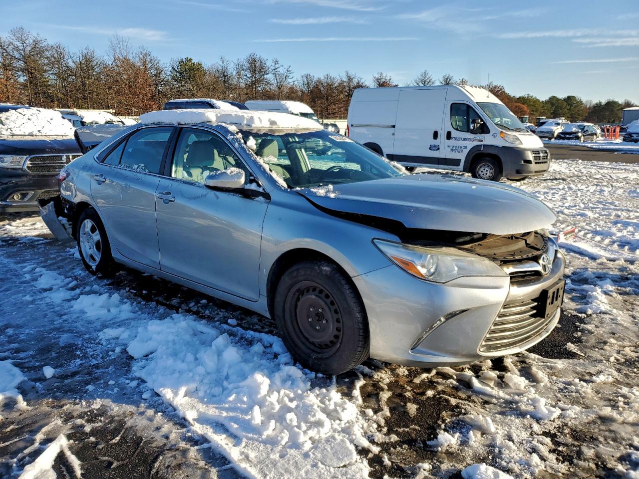 2016 TOYOTA CAMRY LE photo 4