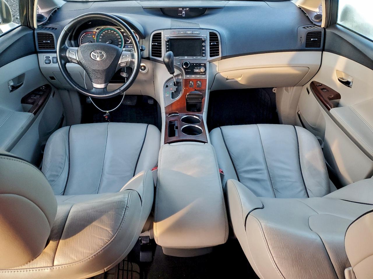 2010 TOYOTA VENZA photo 7