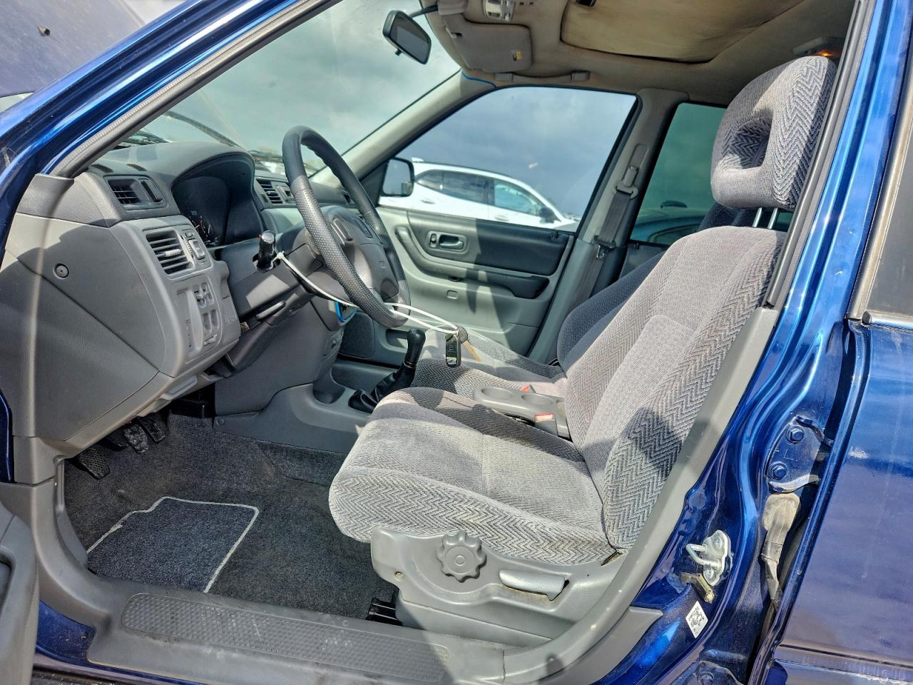 1998 HONDA CR-V LX photo 7