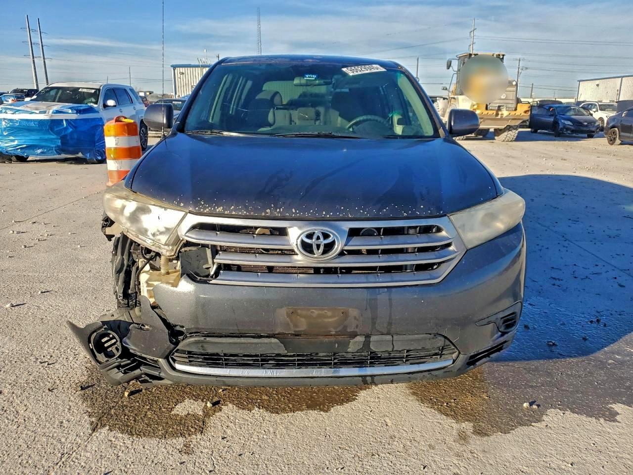 2012 TOYOTA HIGHLANDER BASE photo 5