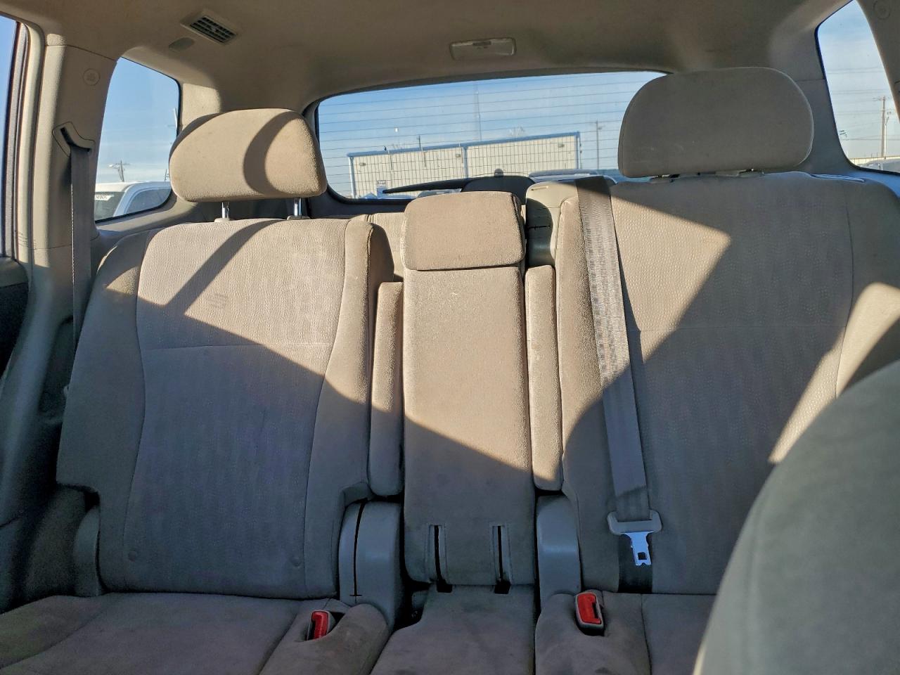 2012 TOYOTA HIGHLANDER BASE photo 10