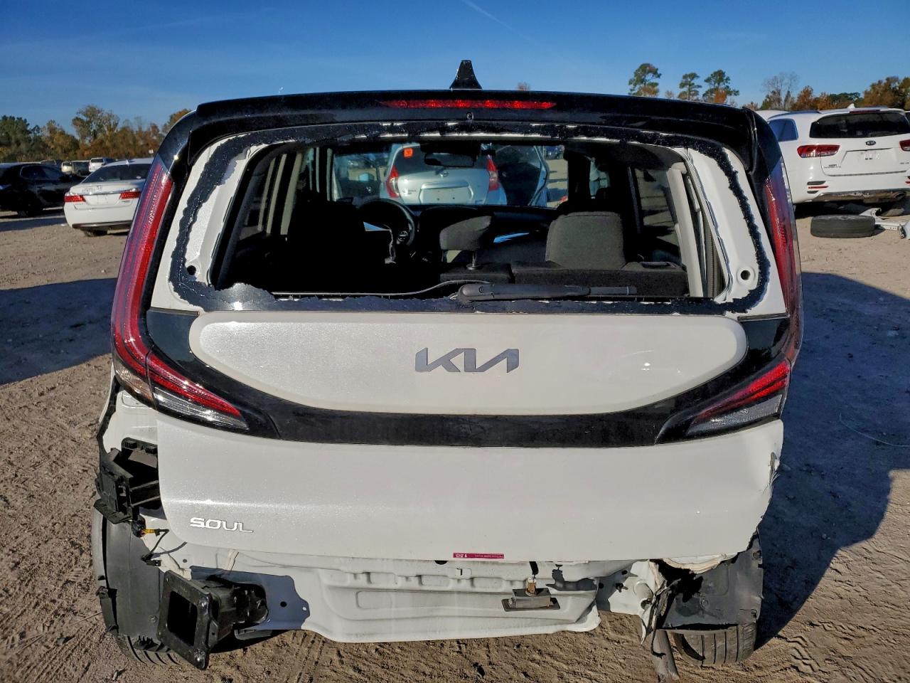 2025 KIA SOUL LX photo 6