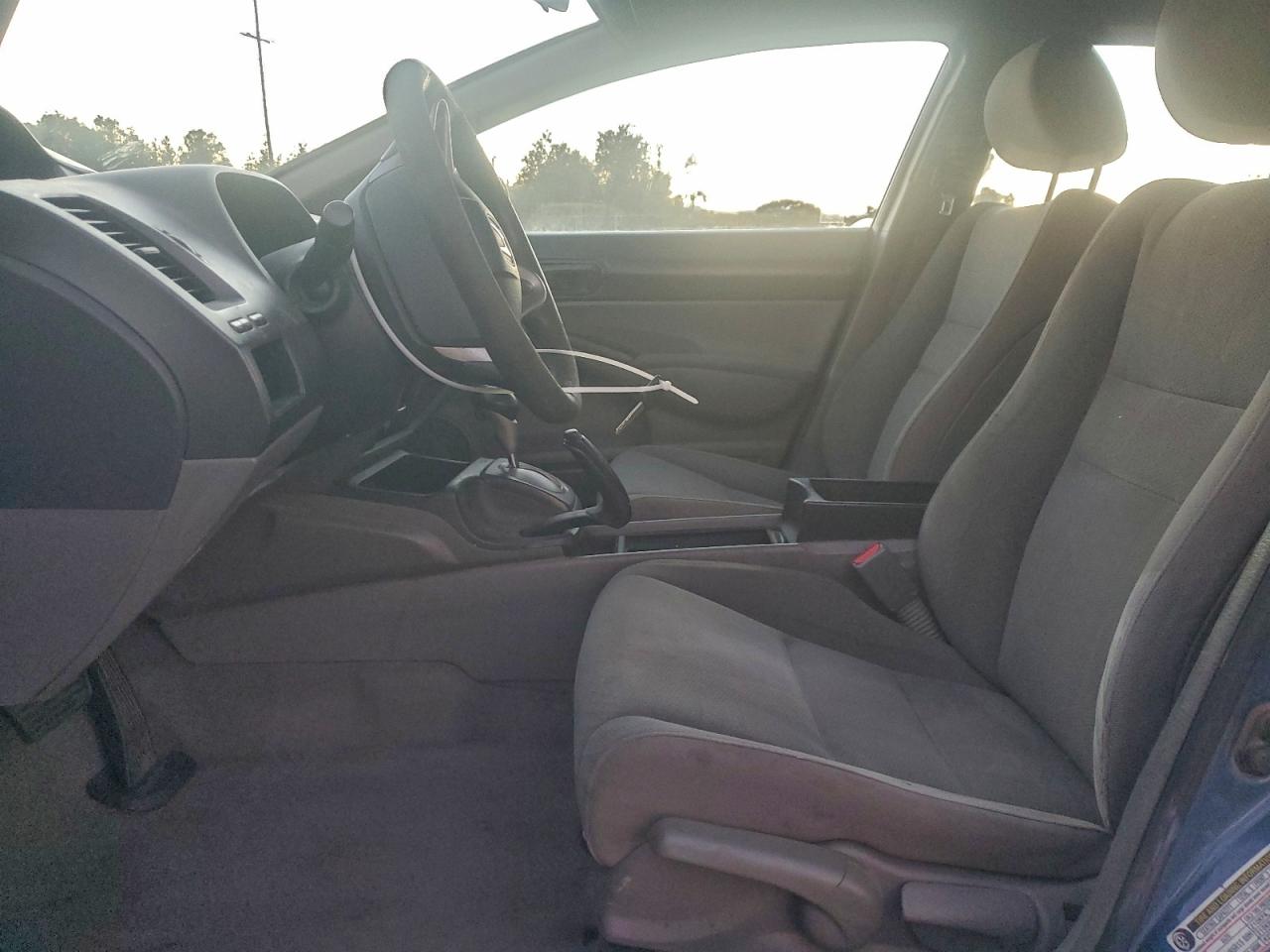 2010 HONDA CIVIC VP photo 7