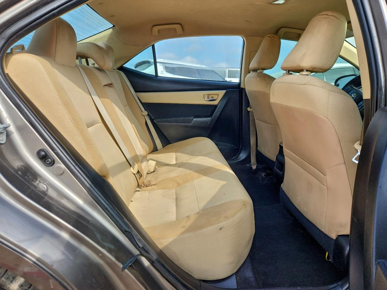 2018 TOYOTA COROLLA L photo 10