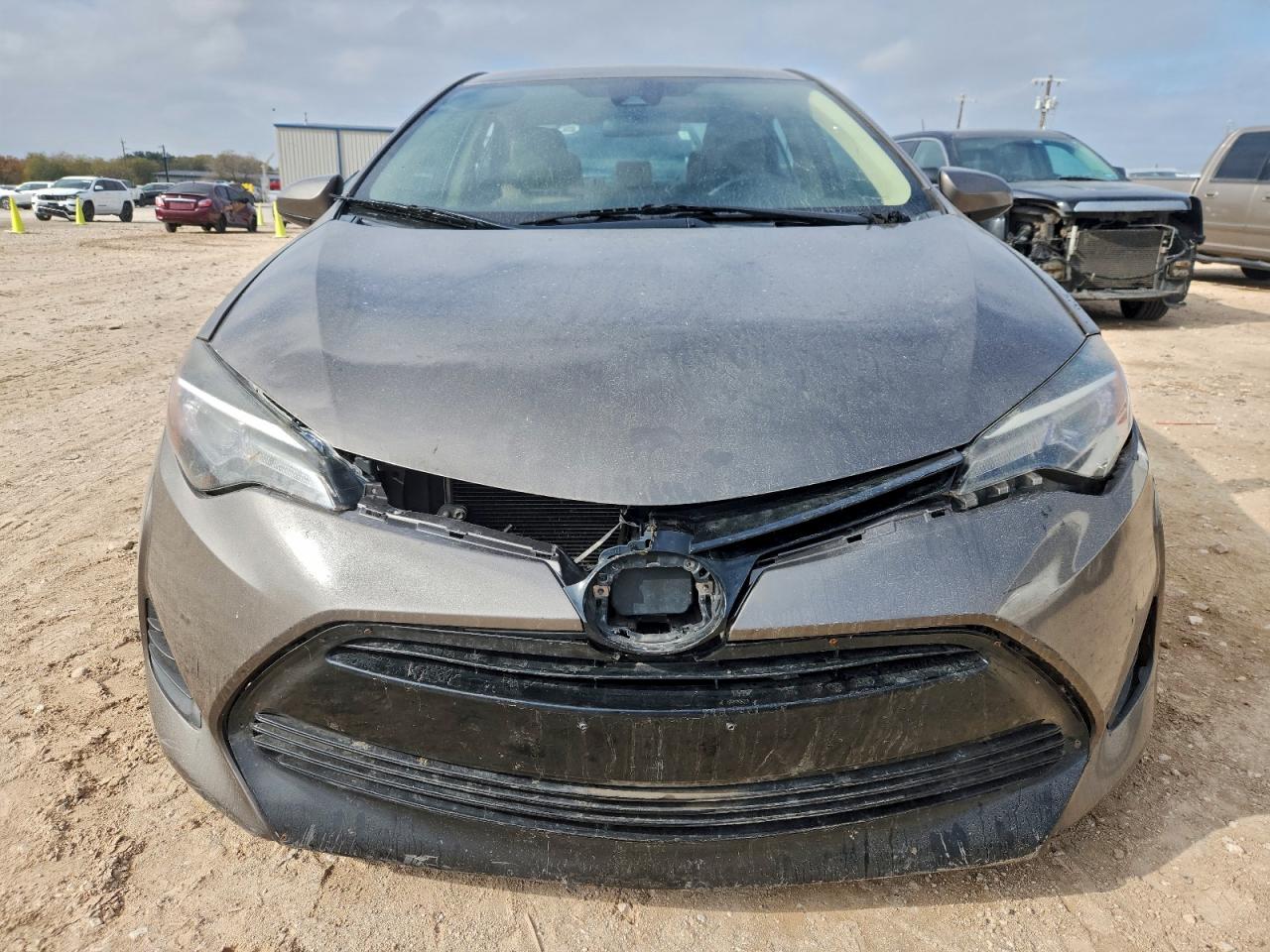 2018 TOYOTA COROLLA L photo 5