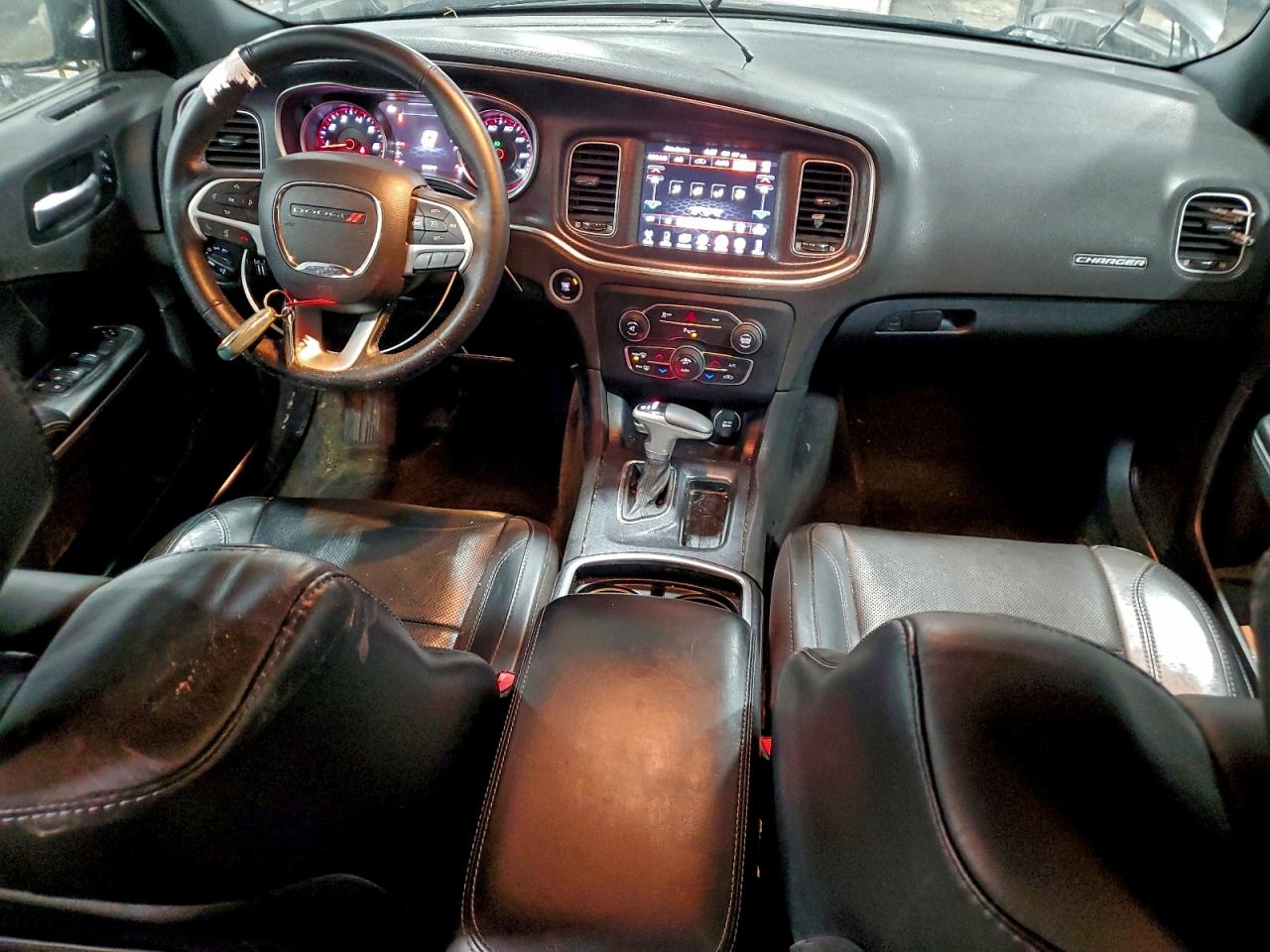 2015 DODGE CHARGER SXT photo 8