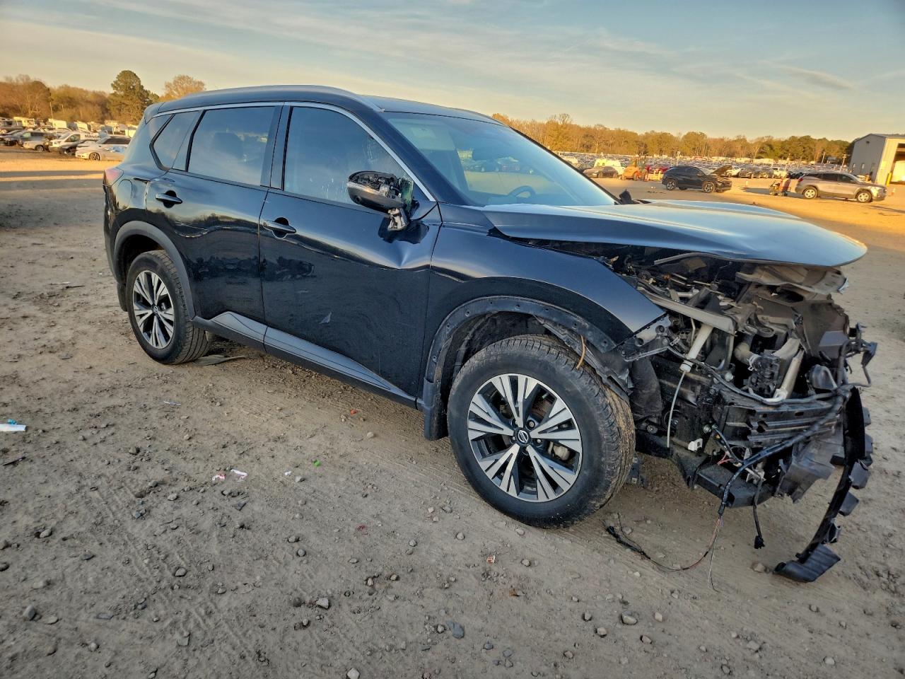 2021 NISSAN ROGUE SV photo 4