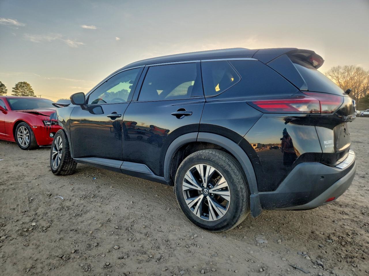 2021 NISSAN ROGUE SV photo 2